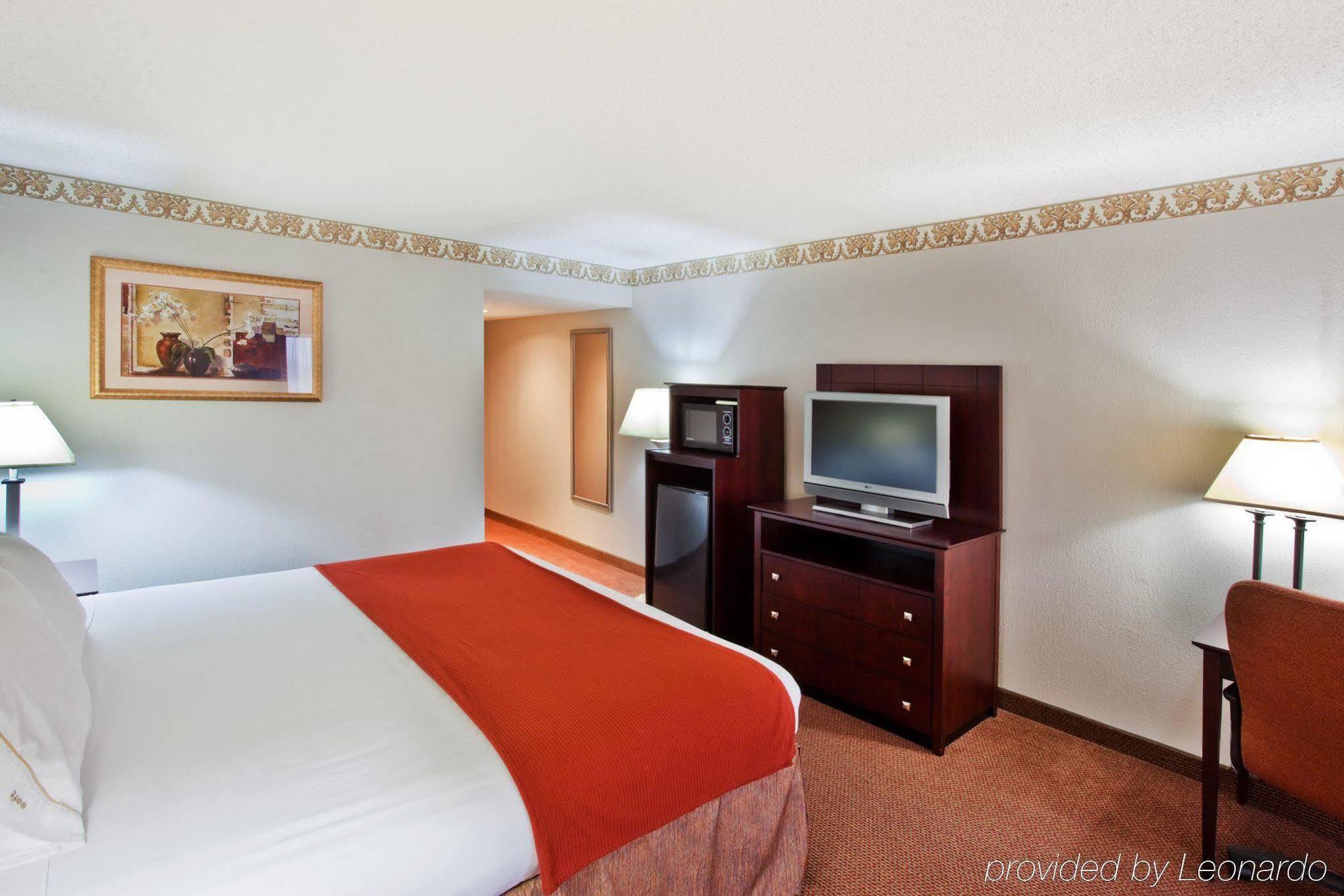 Holiday Inn Express Atlanta W Douglasville Room photo